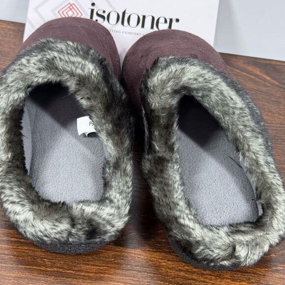 Isotoner Women's Slip on faux fur hard sole house slippers size Large 8.5-9 - Picture 3 of 8